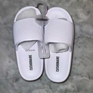 Cushionaire Women's Slide Sandals - White